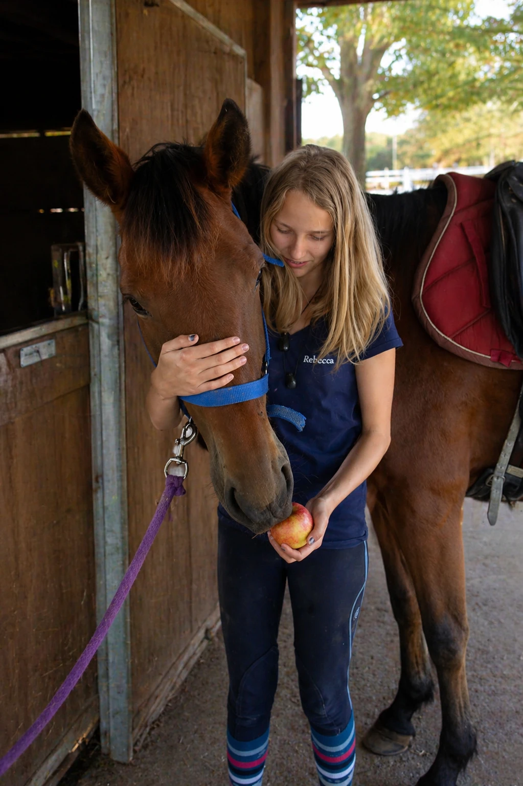 Rebecca avec son cheval